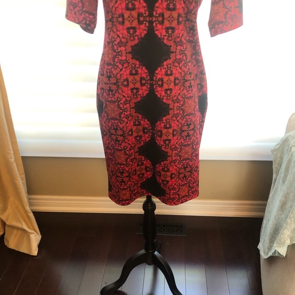 TAYLOR dress 🌺 - Picture 3 of 12